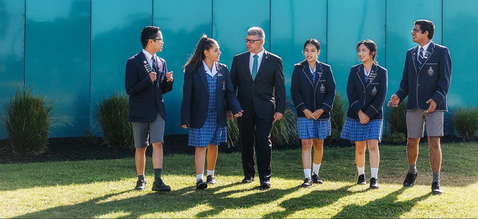 Uniform Thomas Carr College